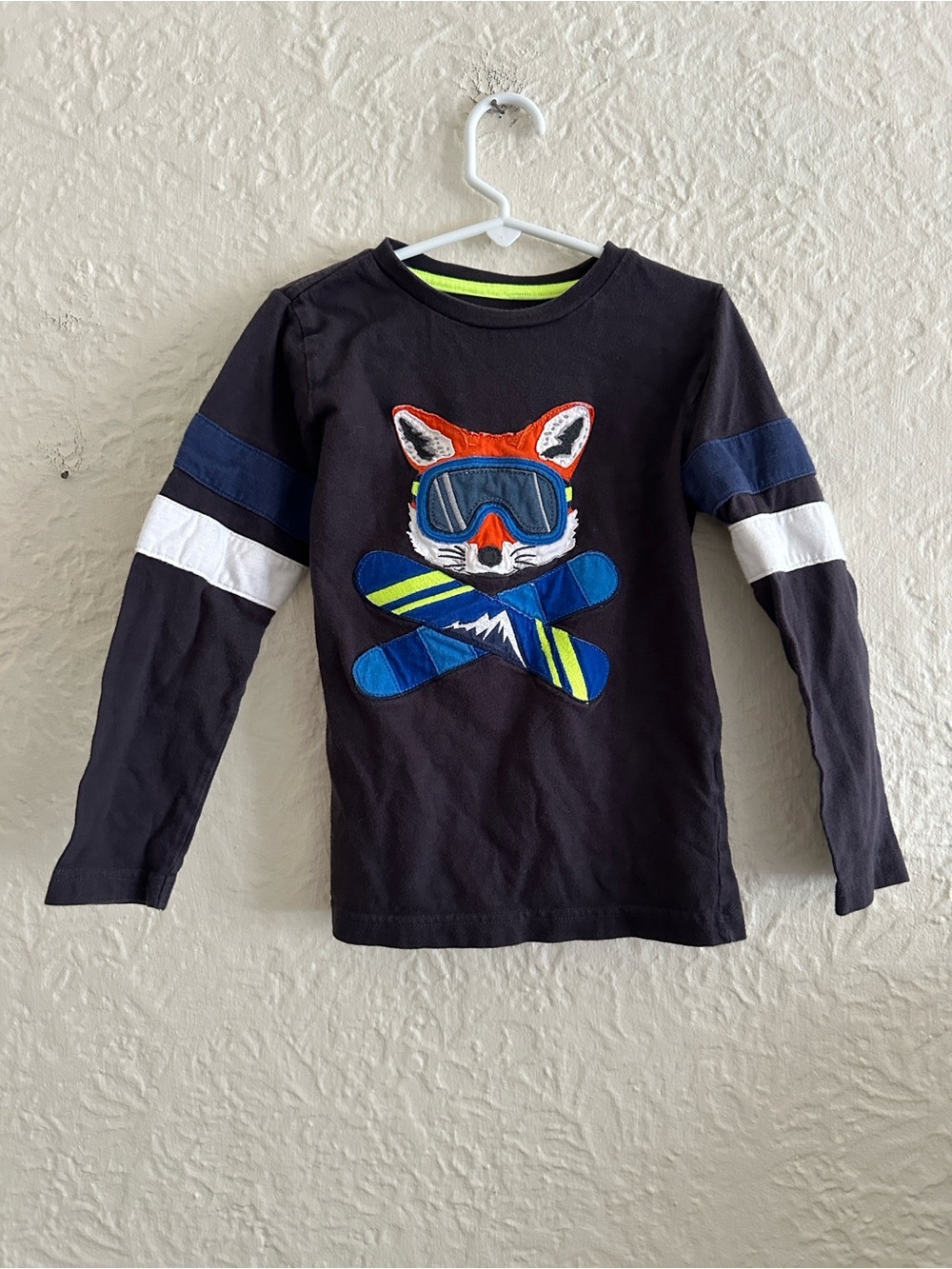 Mini Boden Appliqué Snowboarding Fox Black Long Sleeve Tee Shirt Boys Kids 6-7Y